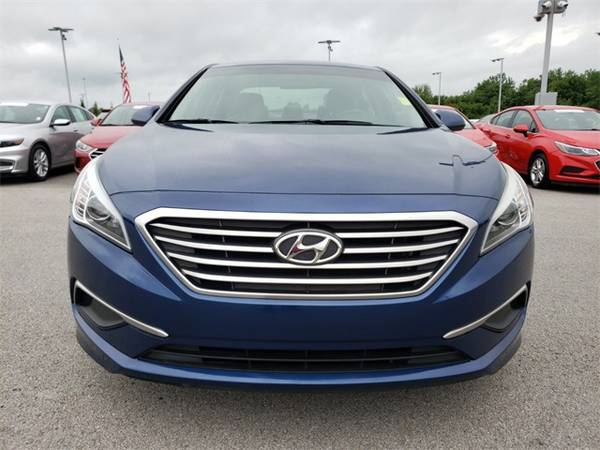 2016 Hyundai Sonata Base sedan Lakeside Blue for sale in Fayetteville, AR – photo 2
