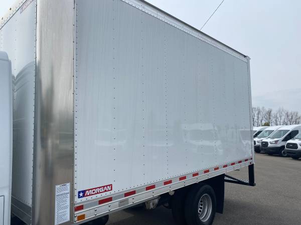 2019 Freightliner 14 Box Truck DIESEL LIKE NEW 1K MILES for sale in Swartz Creek,MI, OH – photo 7