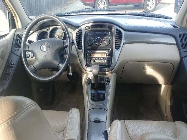 ****Financing!!!! 2003 Toyota Highlander Limited Mattsautomall**** for sale in Chicopee, MA – photo 9