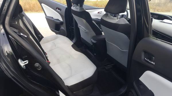 2020 Toyota prius L Eco - cars & trucks - by owner - vehicle... for sale in Country Club Hills, IL – photo 11
