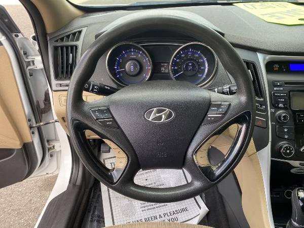 2013 Hyundai Sonata - - cars & trucks - by dealer - vehicle... for sale in Grand Junction, CO – photo 9