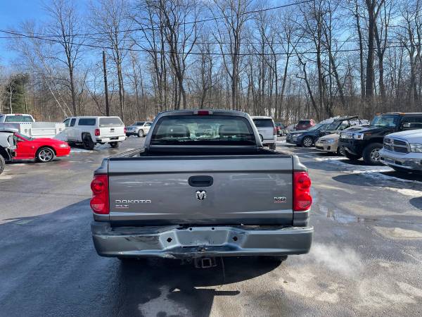 2005 Dodge Dakota VERY CLEAN - - by dealer - vehicle for sale in Old Forge, PA – photo 6