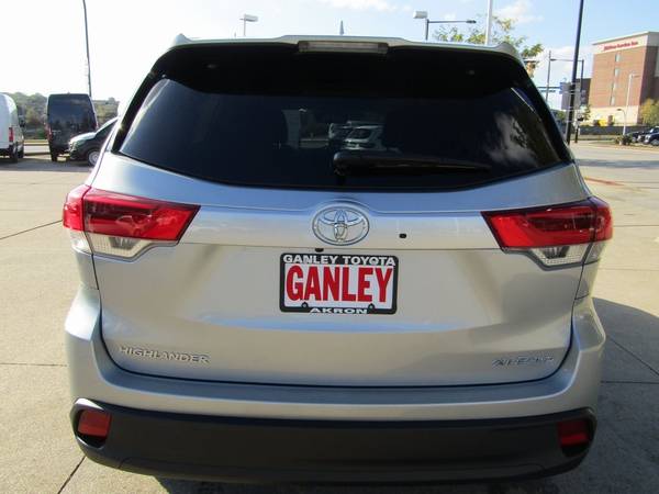 2019 Toyota Highlander XLE for sale in Akron, OH – photo 6