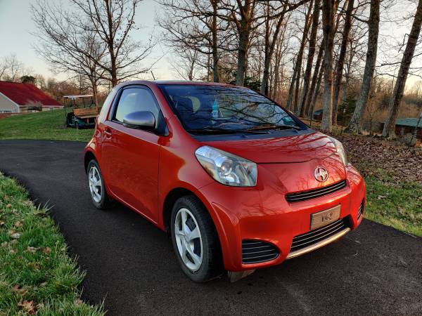 2014 Scion iQ 58k Incredible on Gas for sale in flatwoods, WV – photo 11