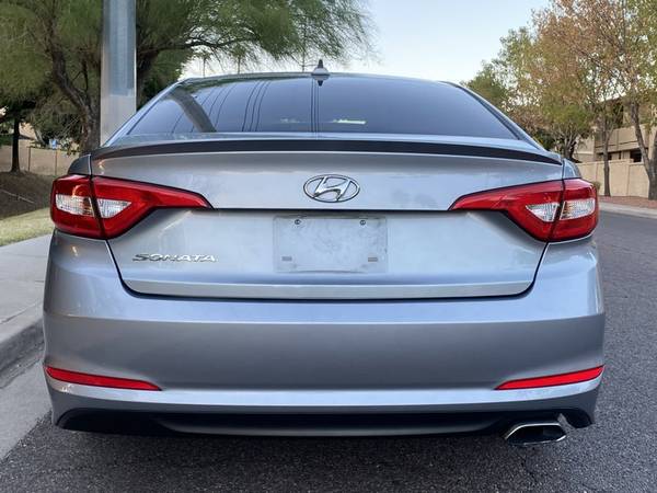 2015 Hyundai Sonata 2 4L SE sedan Shale Gray Metallic - cars & for sale in Phoenix, AZ – photo 4