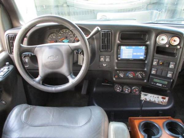 2005 Chevrolet C4E042 C4500 KODIAK CREW , SLEEPER CAB HAULER TRUCK for sale in south amboy, NJ – photo 18