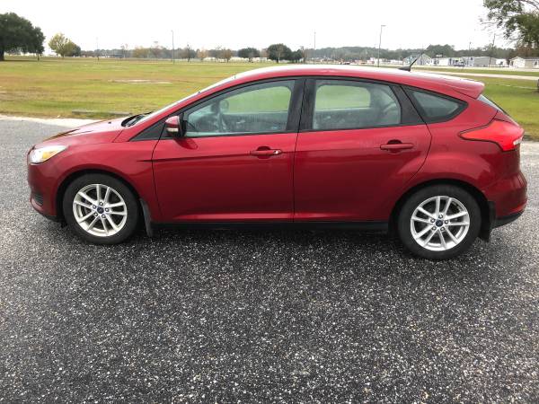 2016 Ford Focus SE Hatchback - cars & trucks - by owner - vehicle... for sale in Florence, NC
