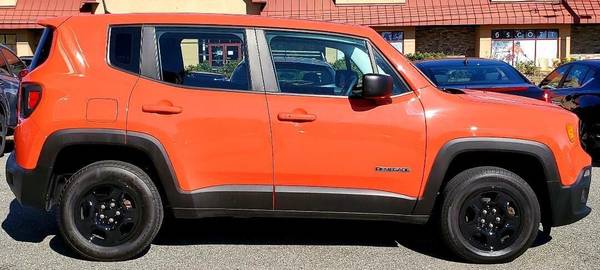 2017 Jeep Renegade Sport 4x4 4dr SUV EVERYONE IS APPROVED! - cars &... for sale in Salem, MA – photo 4