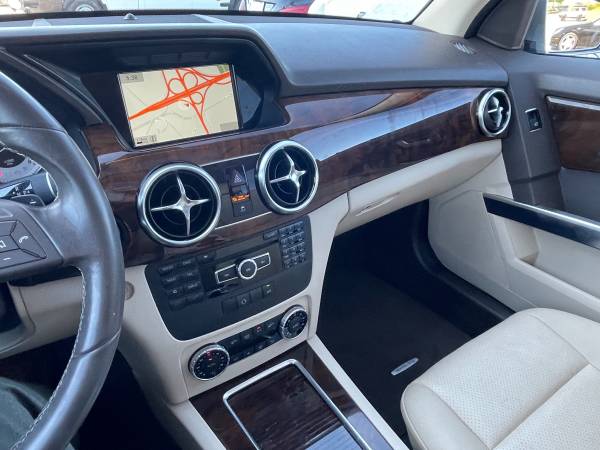 2014 Mercedes GLK 4Matic - - by dealer - vehicle for sale in Knoxville, TN – photo 9