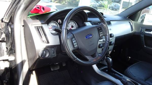 2011 Ford Focus 4dr Sdn SEL - - by dealer - vehicle for sale in Seymour, WI – photo 15
