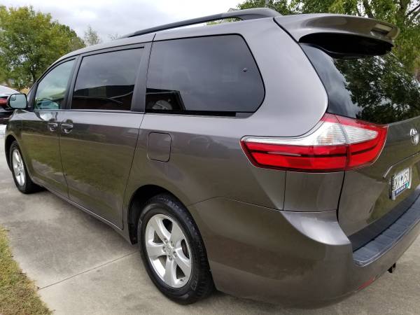 Clean 2017 Toyota Sienna Minivan ... won't last! for sale in florence, SC, SC – photo 5