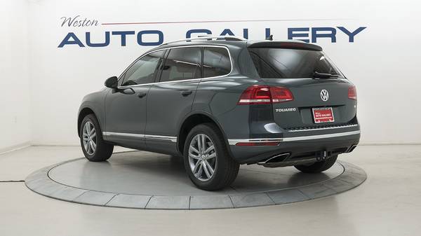 2016 Volkswagen Touareg Lux AWD SUV ~ Warranty ~ Immaculate! for sale in Fort Collins, CO – photo 3