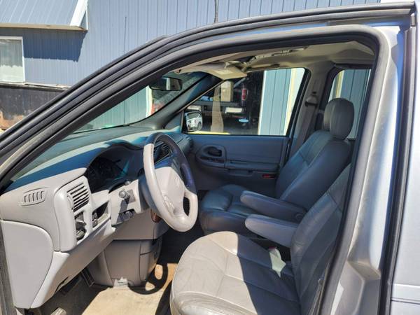 2002 Oldsmobile Silhouette GLS - cars & trucks - by dealer - vehicle... for sale in Inwood, SD – photo 7