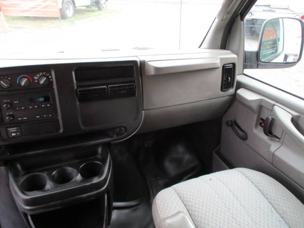 2004 Chevrolet 3500 ENCLOSED UTILITY / SERVICE BODY CUTAWAY for sale in south amboy, NJ – photo 14