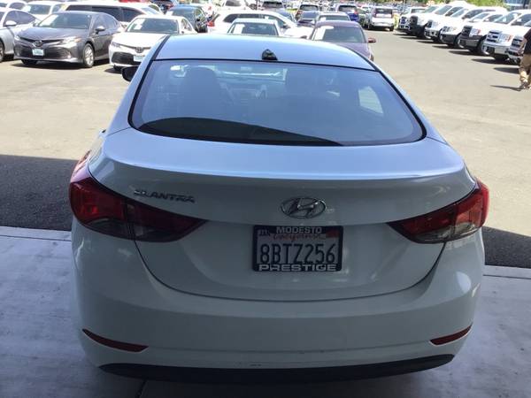 2016 Hyundai Elantra SE sedan Quartz White Pearl for sale in Modesto, CA – photo 5