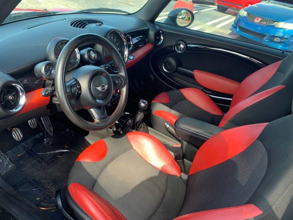 2011 MINI COOPER S MANUAL - EZ TO FINANCE CALL - cars & trucks - by... for sale in Hallandale, FL – photo 13