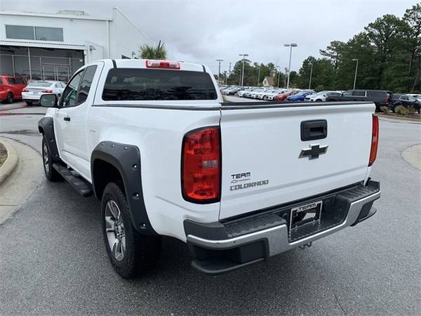 2017 Chevy Chevrolet Colorado LS pickup White for sale in Goldsboro, NC – photo 7
