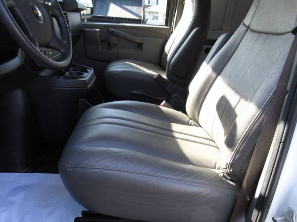 2018 Chevrolet Express 2500 Cargo for sale in Spencerport, NY – photo 14
