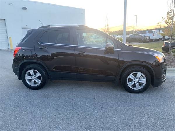 2016 Chevy Chevrolet Trax LT suv Brown for sale in Goldsboro, NC – photo 2