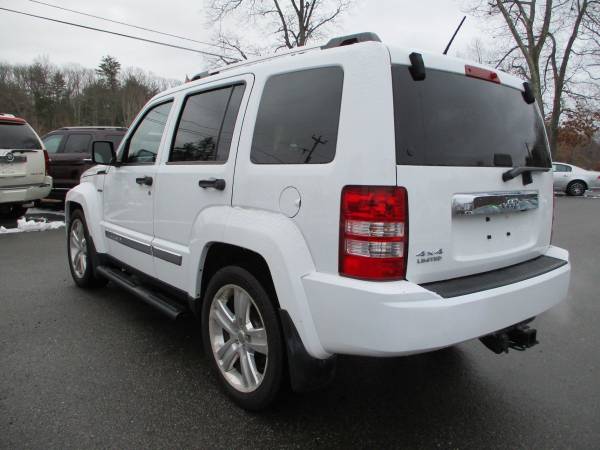 2012 Jeep Liberty 4x4 4WD Limited Jet Heated Leather Moonroof SUV for sale in Brentwood, MA – photo 6