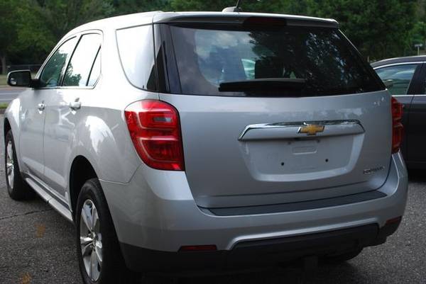 2016 Chevrolet Equinox Chevy LS Sport Utility 4D SUV for sale in Glen Burnie, District Of Columbia – photo 3