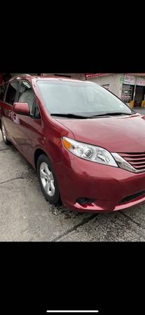 Toyota Sienna 2017 for sale in NEW YORK, NY – photo 2