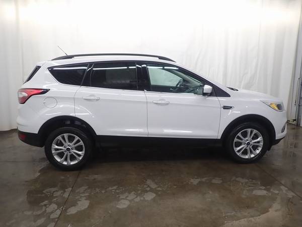2018 Ford Escape SE - - by dealer - vehicle automotive for sale in Perham, ND – photo 18