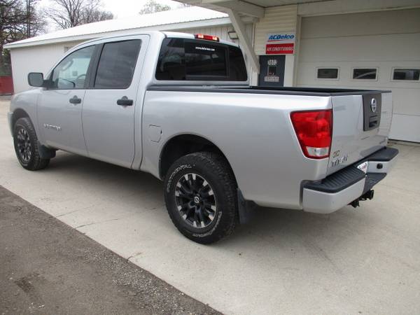 2008 Nissan Titan LE Crew Cab 4X4 1 Owner/Rust Free Southern Truck for sale in CENTER POINT, IA – photo 14
