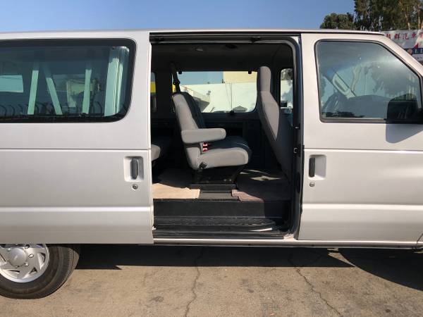 2009 Ford E350 Super Duty Passenger XLT Extended Van 3D LOW MILEAGE for sale in Rosemead, CA – photo 8