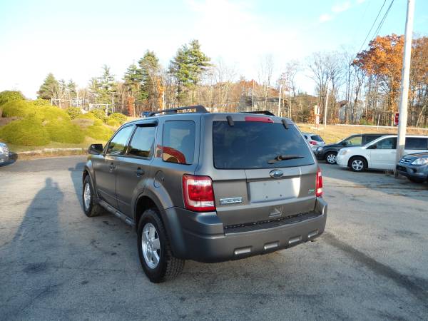 2011 Ford Escape XLT AUX SUV Sunroof ***1 Year Warranty*** - cars &... for sale in Hampstead, MA – photo 7