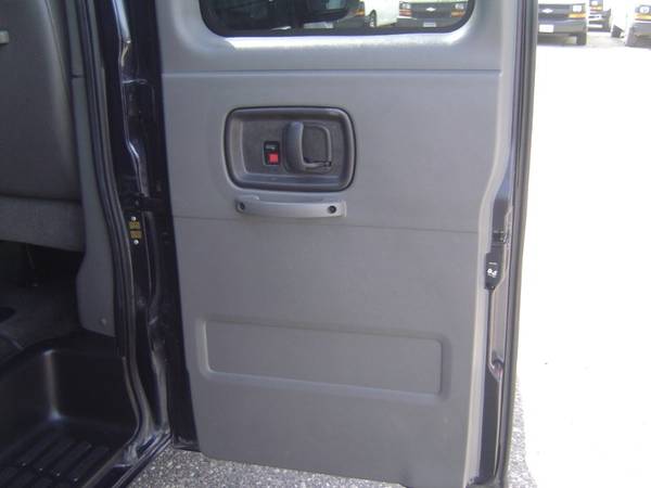 2011 Chevrolet Express Passenger AWD 1500 135 1LT for sale in Waite Park, MN – photo 7