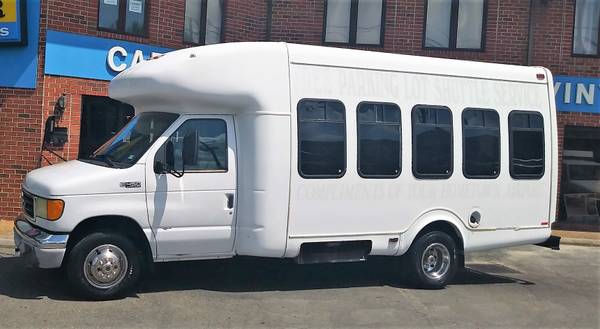 2003 FORD E-450 SHARTRANS SHUTTLE BUS - HALLOWEEN SPECIAL for sale in Richmond, NC – photo 3