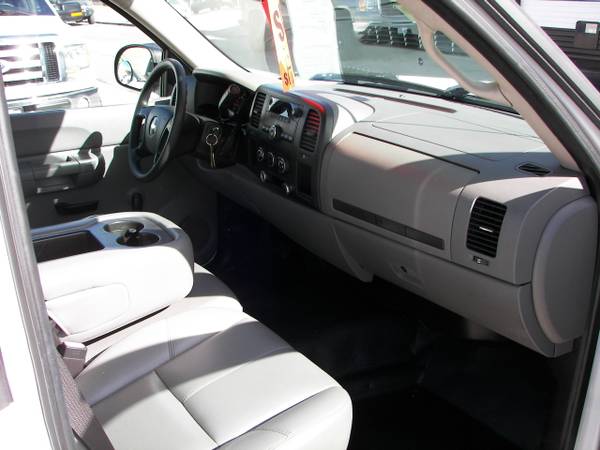 2008 Chevrolet Silverado 1500 60K original miles! - cars & trucks -... for sale in Ventura, CA – photo 13