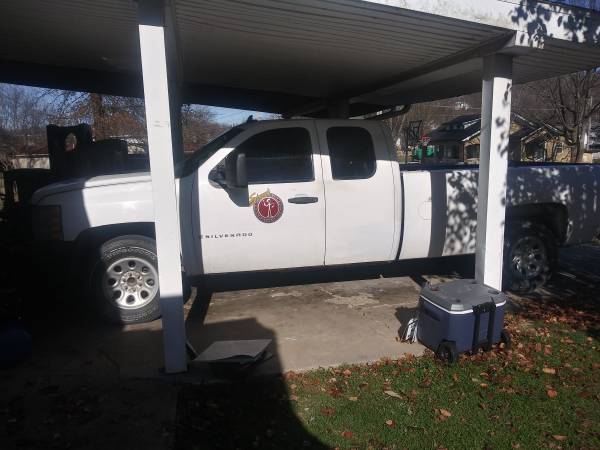 2008 Chevy 1500 King Cab 4 Door Long Bed - cars & trucks - by owner... for sale in Paoli, IN – photo 3