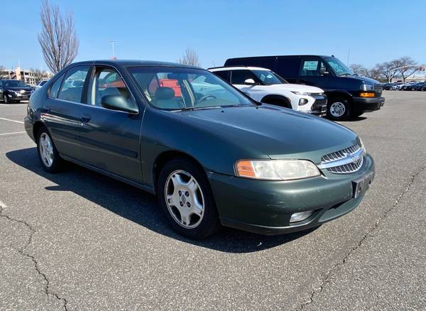 2000 NISSAN ALTIMA GLE SEDAN 4 CYLINDER - - by dealer for sale in Fresh Meadows, NY – photo 3