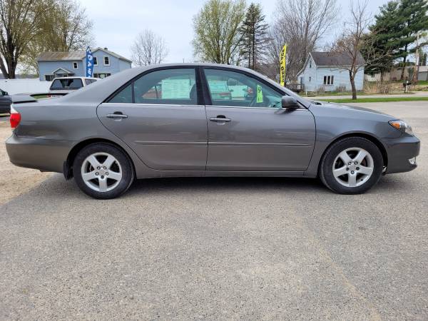 2005 Toyota Camry SE - - by dealer - vehicle for sale in Sparta, WI – photo 3
