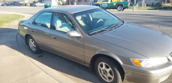 1998 toyota camry LE 231K 30MPG bullet proof excellent condition -... for sale in Chico, CA – photo 2