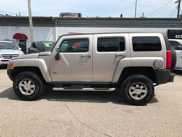 2007 HUMMER H3 Luxury 4dr SUV 4WD for sale in Louisville, KY – photo 10
