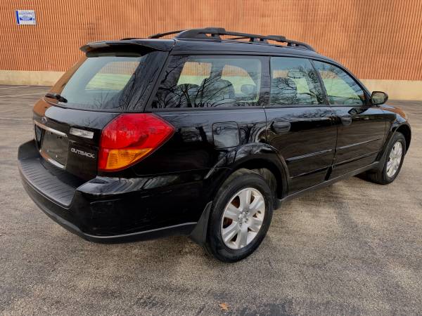 2005 Subaru Outback AWD - cars & trucks - by dealer - vehicle... for sale in Lincolnwood, IL – photo 4