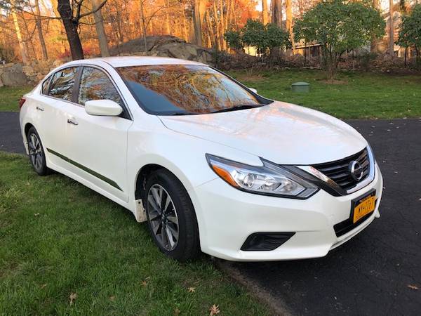 2016 Nissan Altima - Excellent Condition - cars & trucks - by owner... for sale in Stamford, NY – photo 4