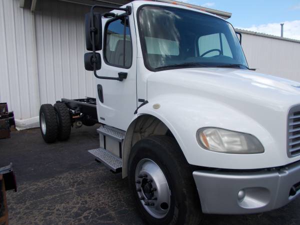 06 FREIGHTLINER M-2 C&C - cars & trucks - by dealer - vehicle... for sale in STANFIELD, N. C., NC – photo 4