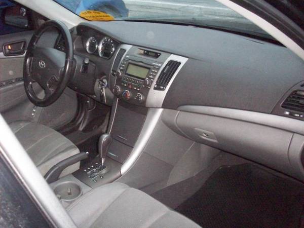 2010 Hyundai Sonata SE V6 ( 6 MONTHS WARRANTY ) for sale in North Chelmsford, MA – photo 12