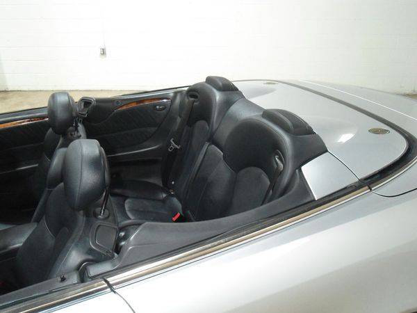 2005 MERCEDES-BENZ CLK 320 - FINANCING AVAILABLE-Indoor Showroom! for sale in PARMA, OH – photo 14