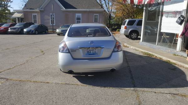2010 Nissan Altima 2.5 S, Runs Great! Cold Air! Gas Saver! ONLY... for sale in New Albany, KY – photo 4