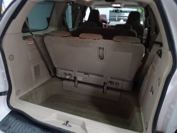 2004 Ford Freestar SES Vibrant White Clearcoat for sale in Cedar Falls, IA – photo 9