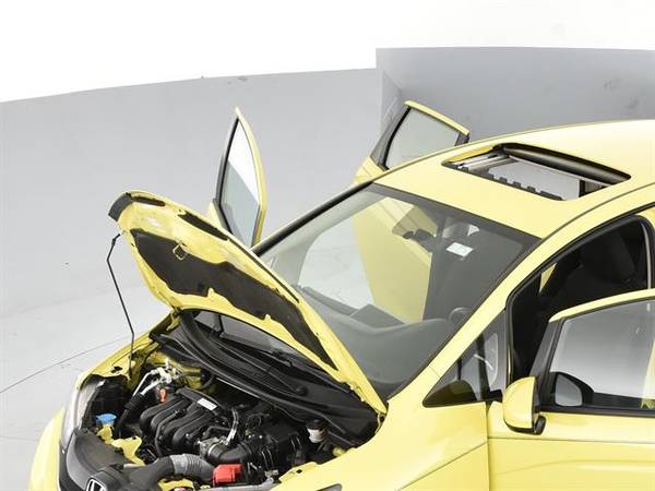 2016 Honda Fit EX Hatchback 4D hatchback Yellow - FINANCE ONLINE for sale in Norfolk, VA – photo 4