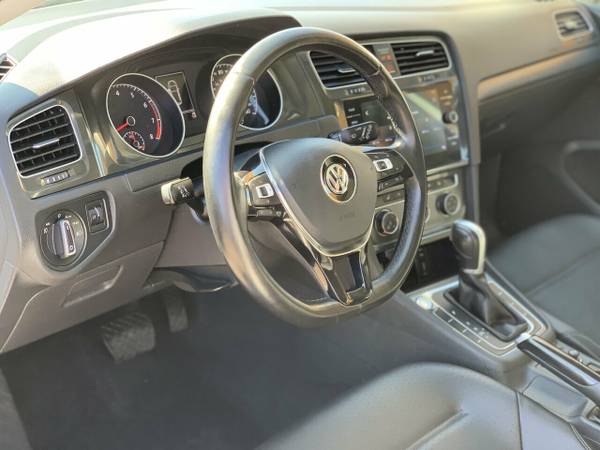 2018 *Volkswagen* *Golf* *1.8T 4-Door SE Automatic* - cars & trucks... for sale in Phoenix, AZ – photo 12