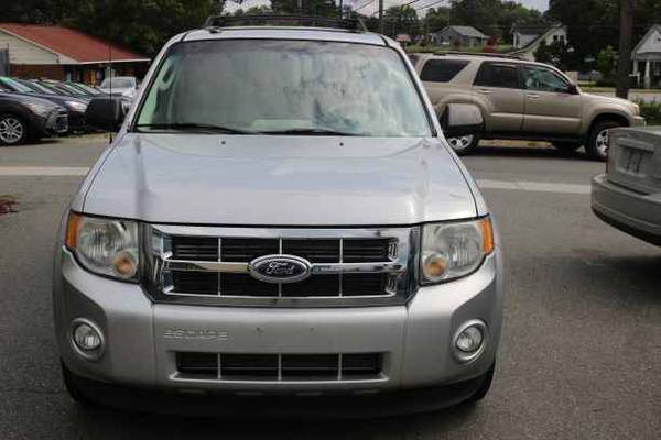 2011 FORD ESCAPE XLT, 2 OWNERS, SUNROOF, DRIVES GOOD, KEYLESS, CLEAN... for sale in Graham, NC – photo 2