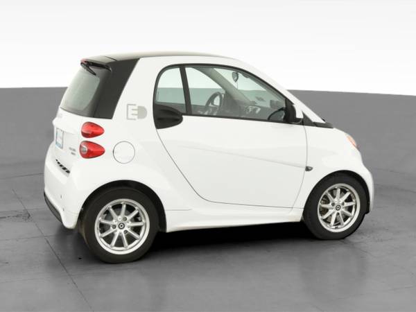 2016 smart fortwo electric drive Hatchback Coupe 2D coupe White - -... for sale in Albany, NY – photo 12