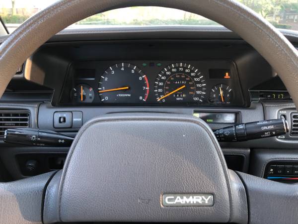 1990 toyota camry for sale in Skokie, IL – photo 8